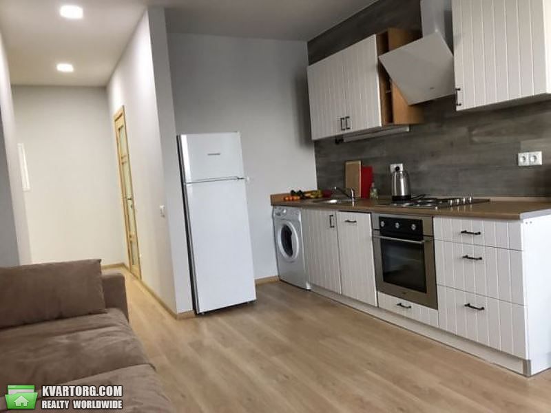 Rent out 2-room apartment. Киев, Армянская ул. — photo 2