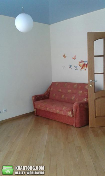 Rent out 3-room apartment. Киев,  Лебедева-Кумача — photo 3