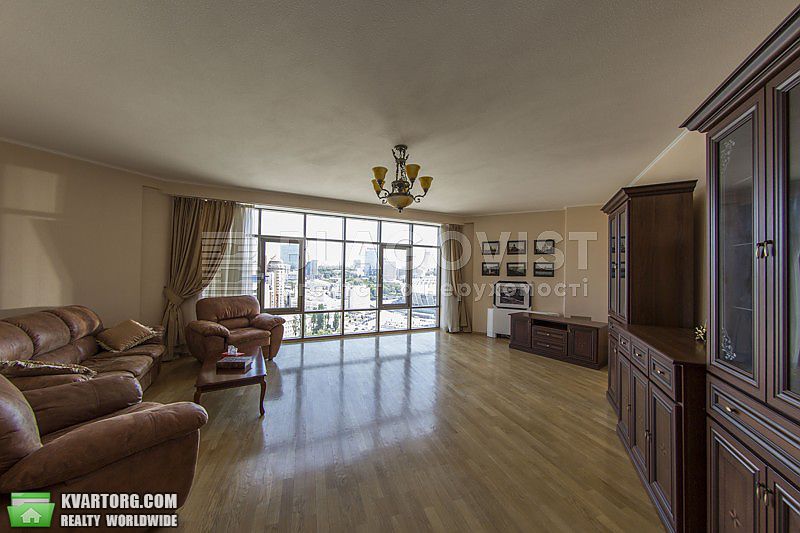 Rent out 4-room apartment. Киев,  Большая Васильковская — photo 2