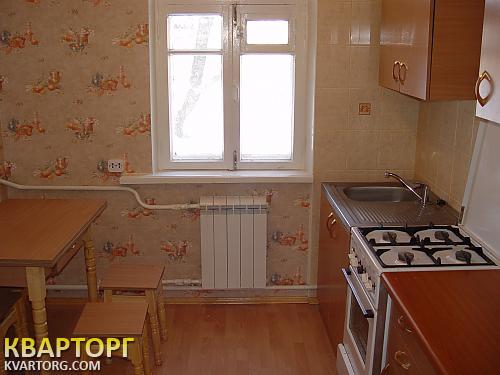 Rent out house. Киев,  Амосова — photo 1