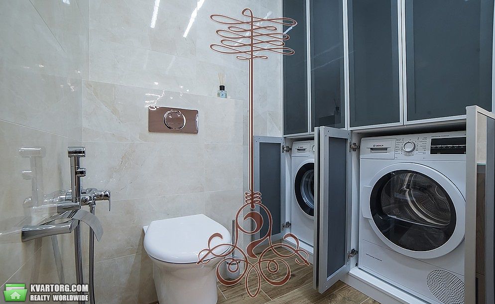 Sell 4-room apartment. Киев,  Драгомирова — photo 9