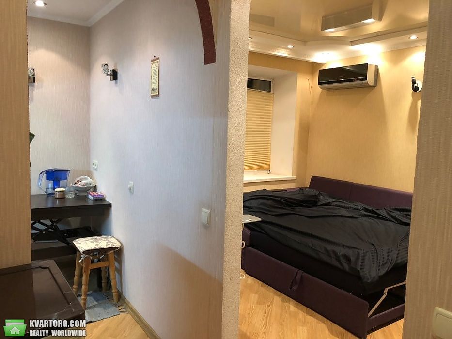 Sell 1-room apartment. Киев,  Навашина — photo 10