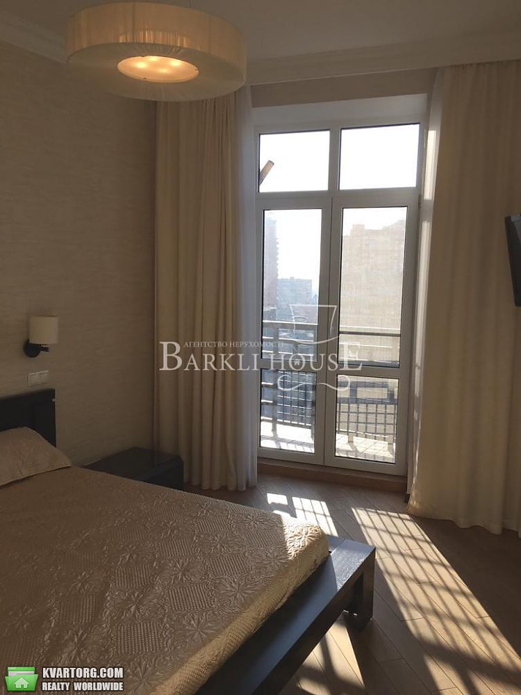 Rent out 2-room apartment. Киев,  Старонаводницкая — photo 7