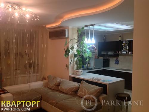 Sell 3-room apartment. Киев,  Верховинная — photo 1
