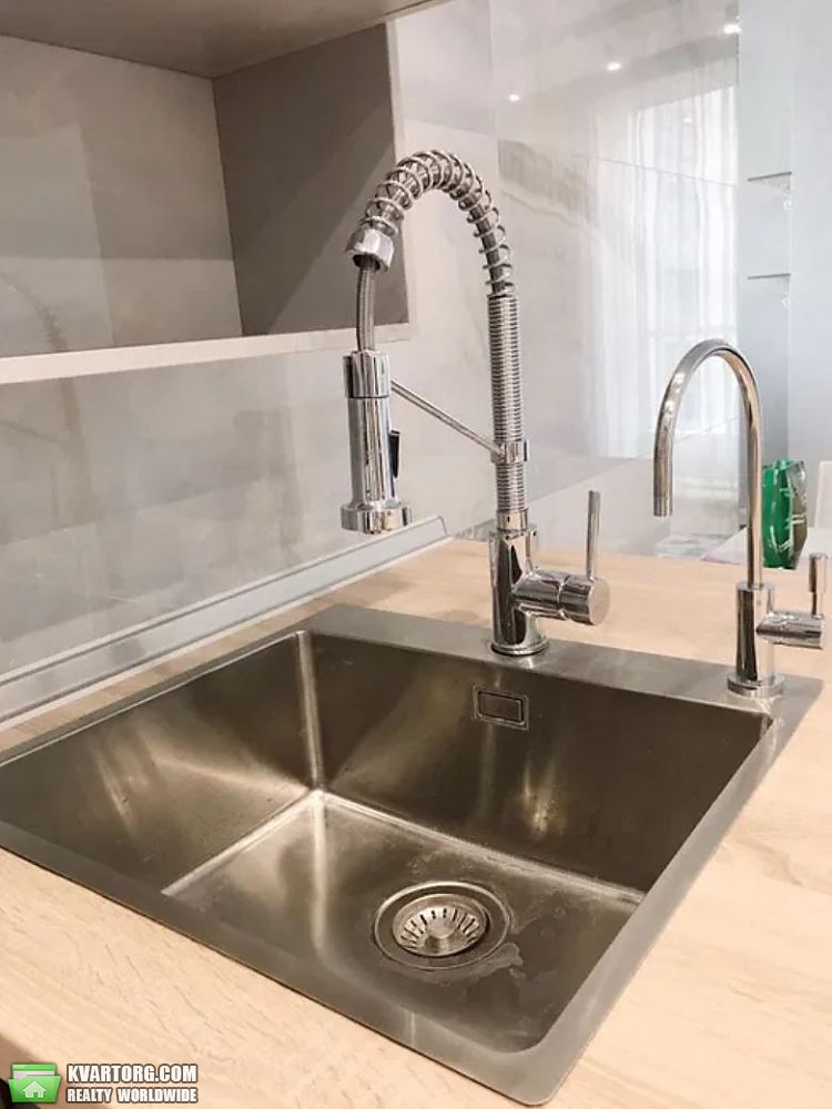 Rent out 2-room apartment. Киев,  Щорса — photo 8