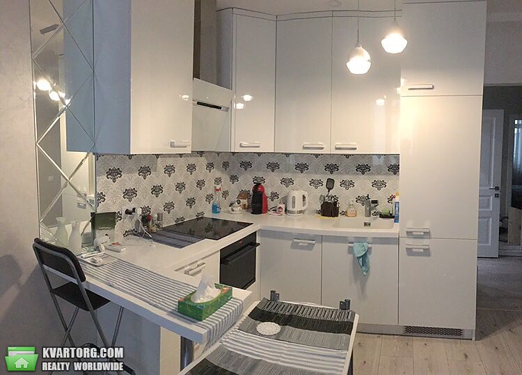 Rent out 2-room apartment. Киев, Ул.Вильямса — photo 4