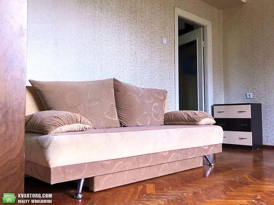 Rent out 1-room apartment. Киев, вул Львівська — photo 3