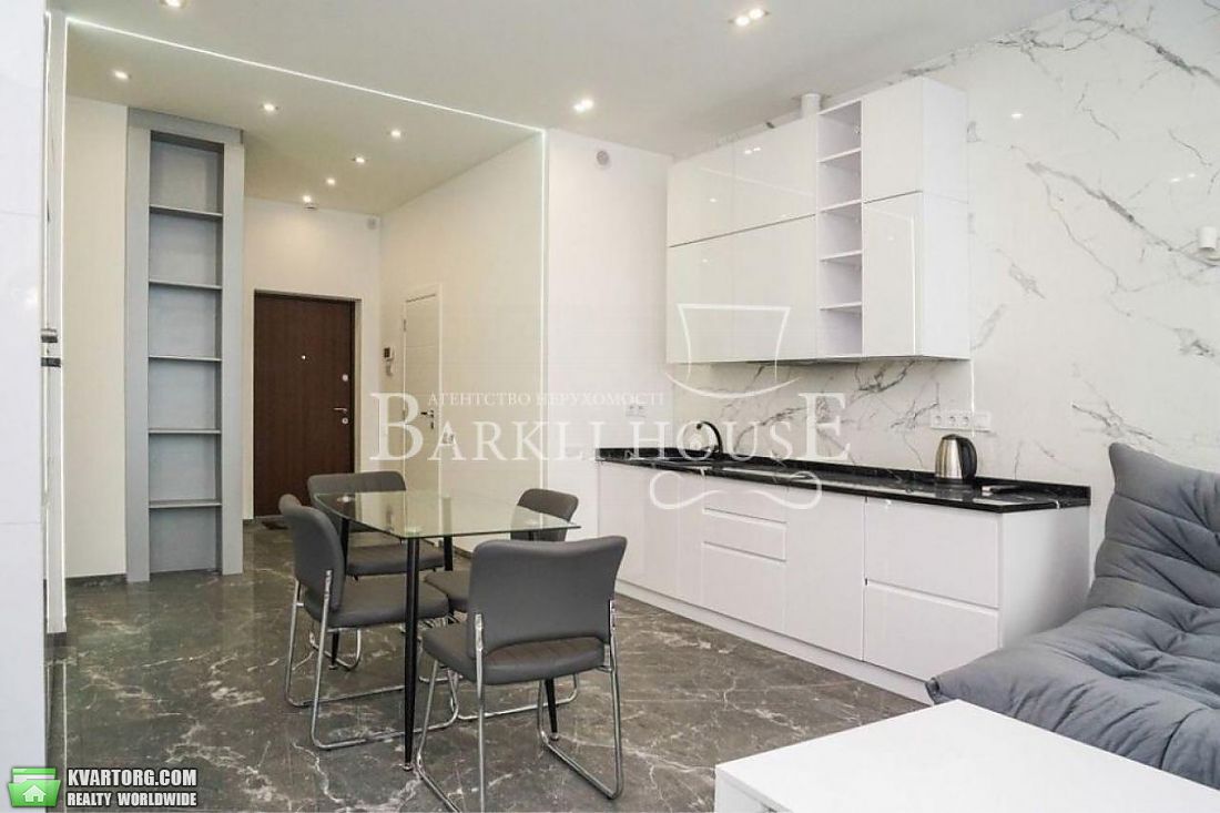 Rent out 3-room apartment. Киев, Деловая — photo 2