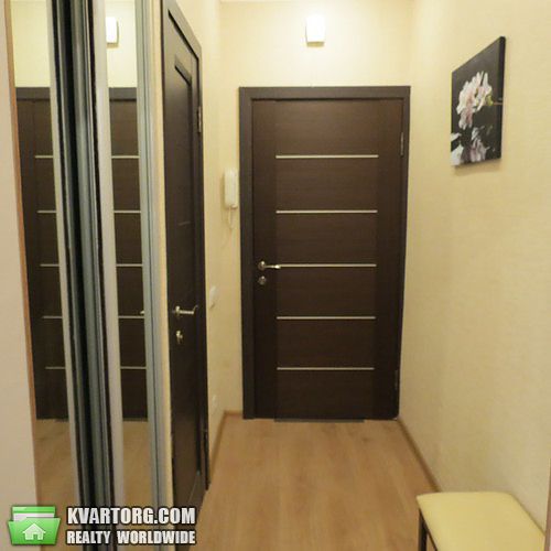 Rent out 2-room apartment. Киев, Ветрова — photo 7
