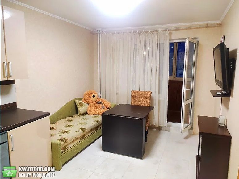 Rent out 2-room apartment. Киев,  Леваневского — photo 2