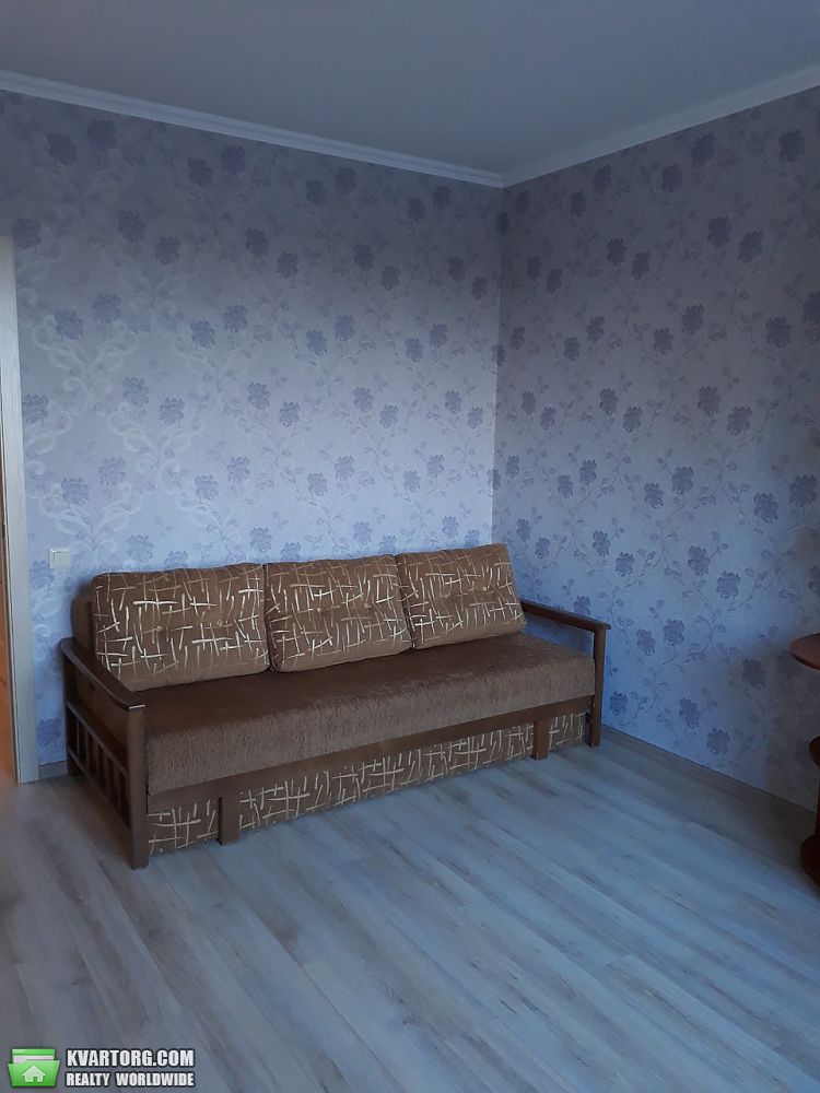 Rent out 3-room apartment. Киев,  Лебедева Николая — photo 4