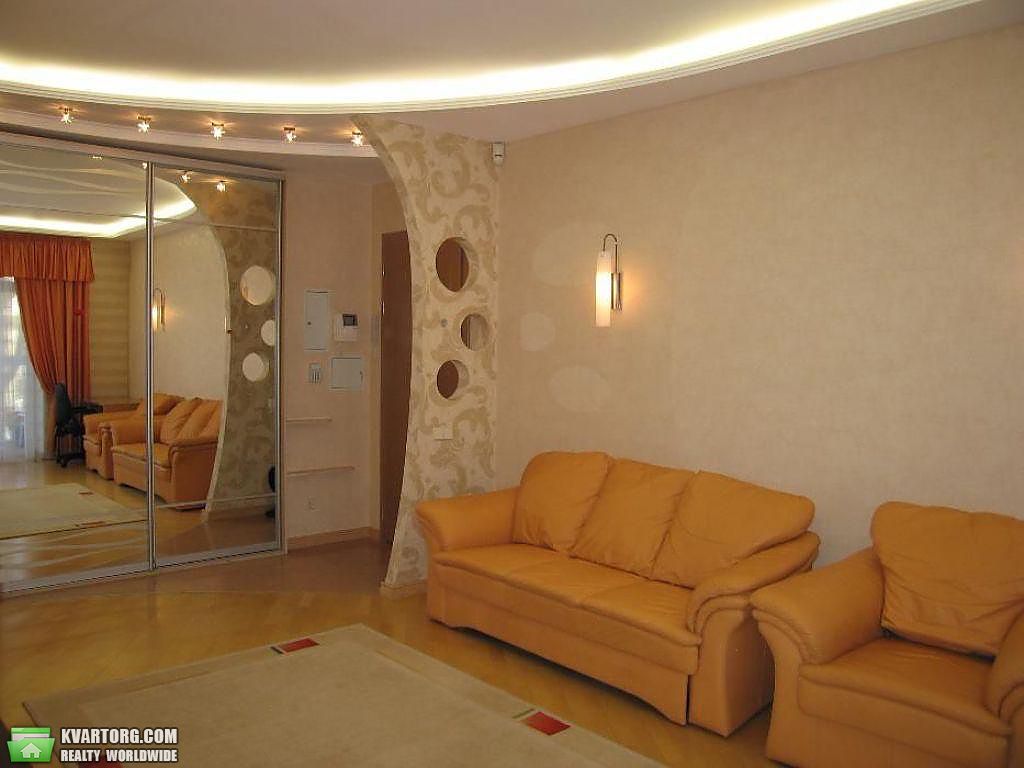 Rent out 2-room apartment. Киев,  Цитадельная — photo 4