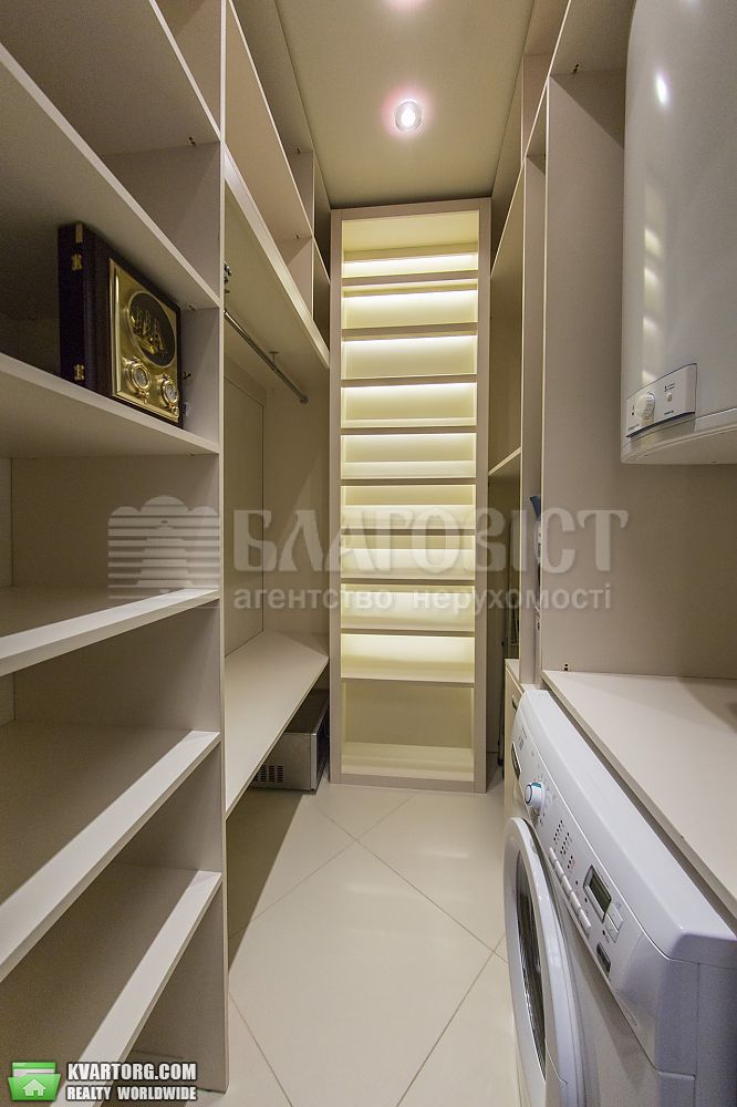 Rent out 2-room apartment. Киев,  Мельникова — photo 3