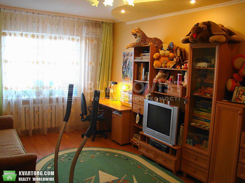 Sell 3-room apartment. Киев, Срібнокільська — photo 3