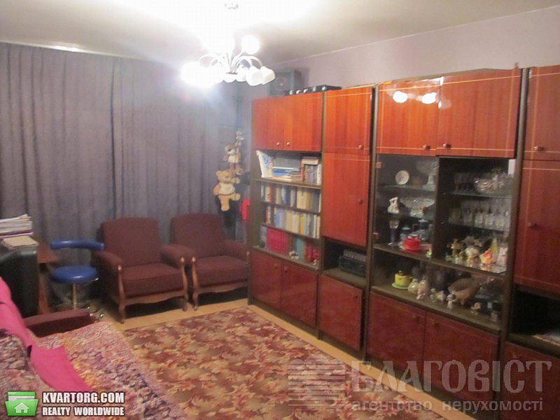 Sell 3-room apartment. Киев,  Гната Юры — photo 2