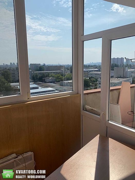 Sell 2-room apartment. Киев,  Автозаводская — photo 4