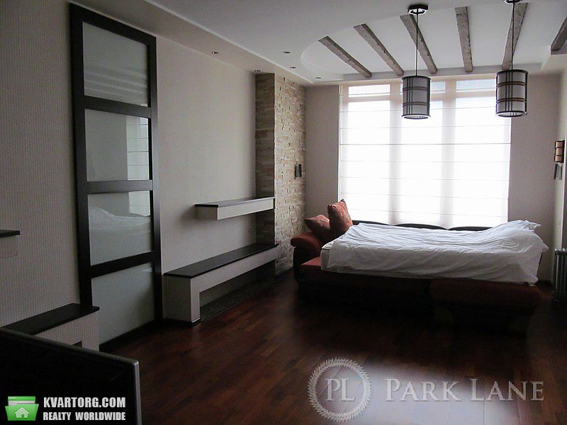 Sell 1-room apartment. Киев,  Жилянская — photo 1