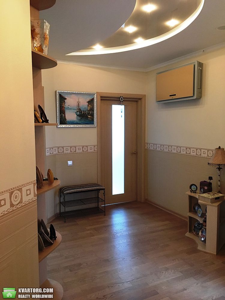 Sell 4-room apartment. Киев,  Княжий Затон — photo 1