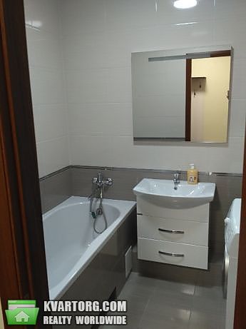 Rent out 2-room apartment. Киев, Русово — photo 1