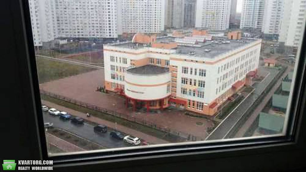 Sell 3-room apartment. Киев, проспект  Бажана — photo 2