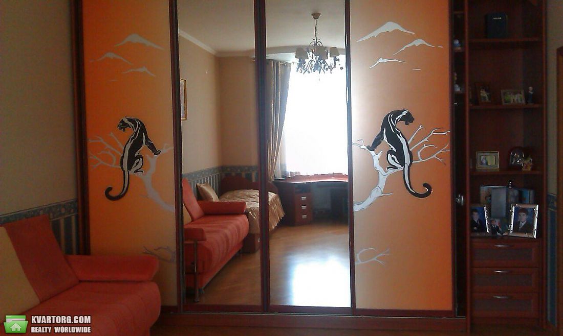 Rent out 3-room apartment. Киев, Коновальца — photo 7