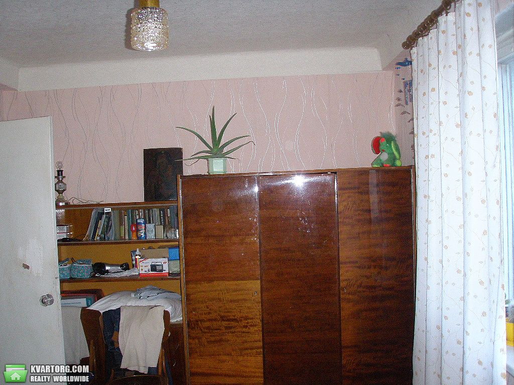Sell 2-room apartment. Киев,  Львовская — photo 2