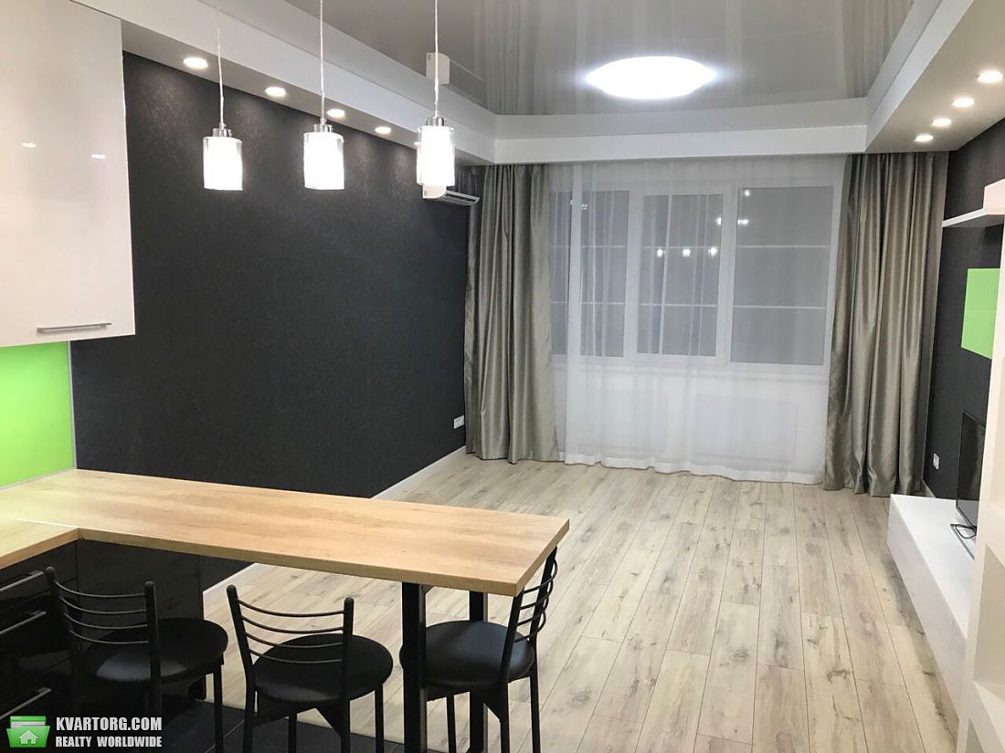 Rent out 1-room apartment. Киев, Луценко — photo 1