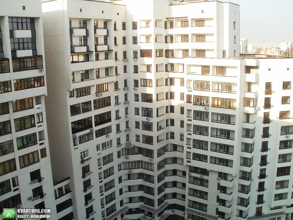 Sell multi-room apartment. Киев, Щорса — photo 3