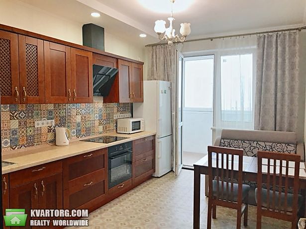 Rent out 1-room apartment. Киев,  Богдановская — photo 3