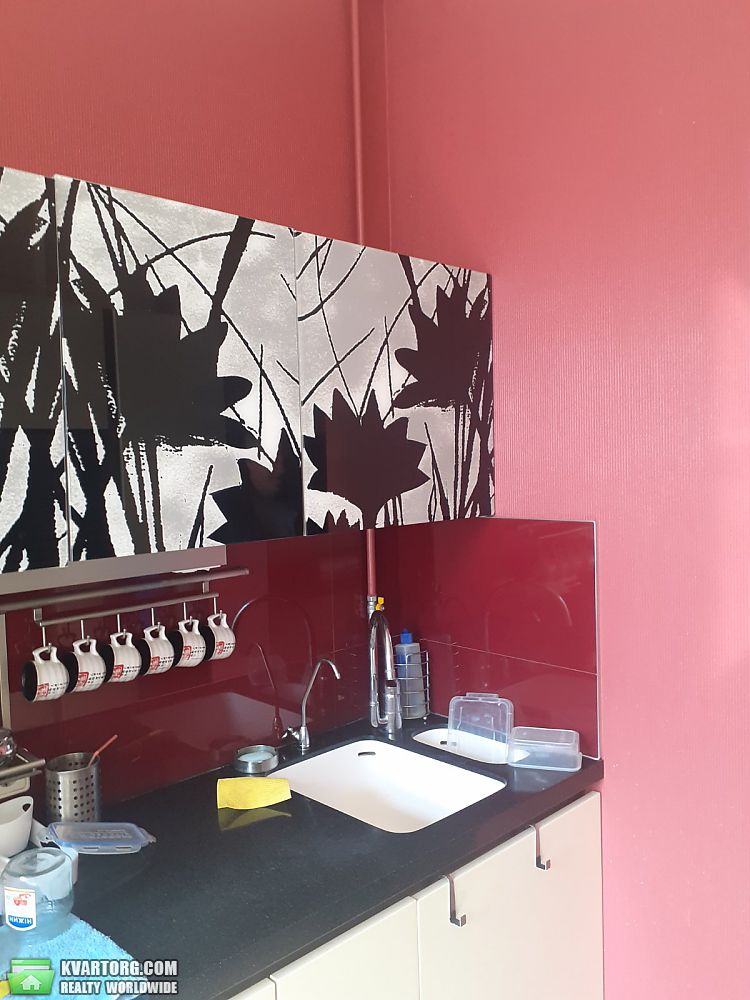 Sell 4-room apartment. Киев,  Большая Житомирская — photo 1