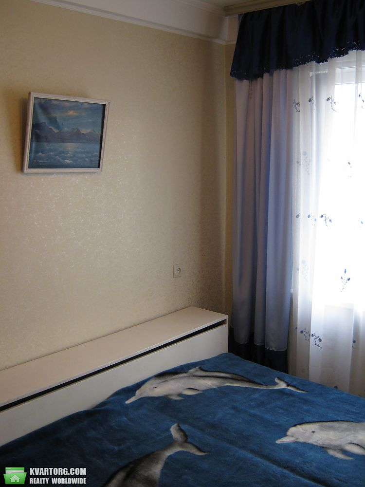 Rent out 2-room apartment. Киев,  Свободы пр — photo 5