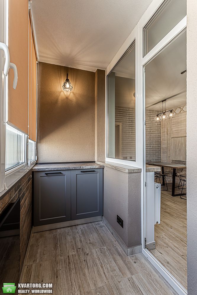 Rent out 2-room apartment. Киев,  Конева — photo 8