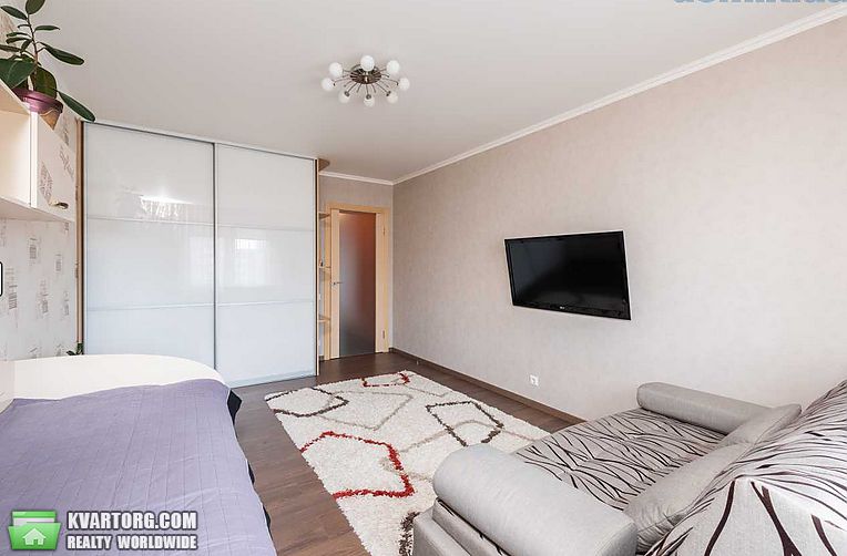 Sell 2-room apartment. Киев,  Урловская — photo 3