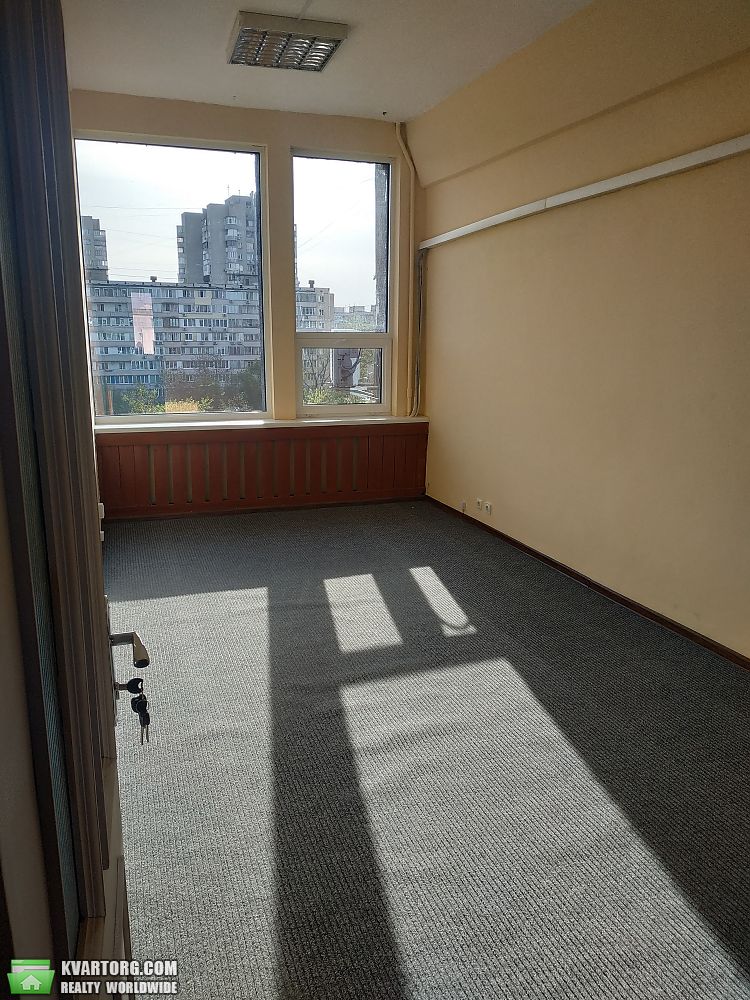 Rent out office. Киев, Сверстюка — photo 7