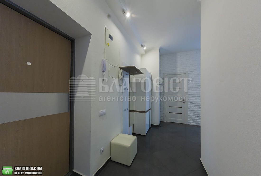 Rent out 2-room apartment. Киев,  Рогнеденская — photo 9
