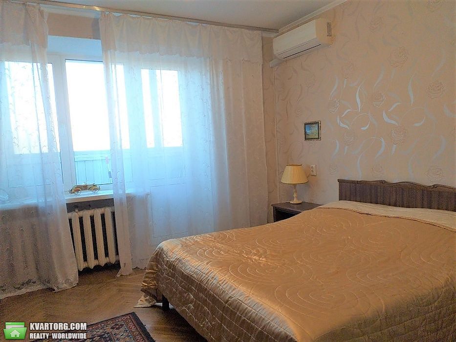 Sell 3-room apartment. Киев,  Харьковское шоссе — photo 1