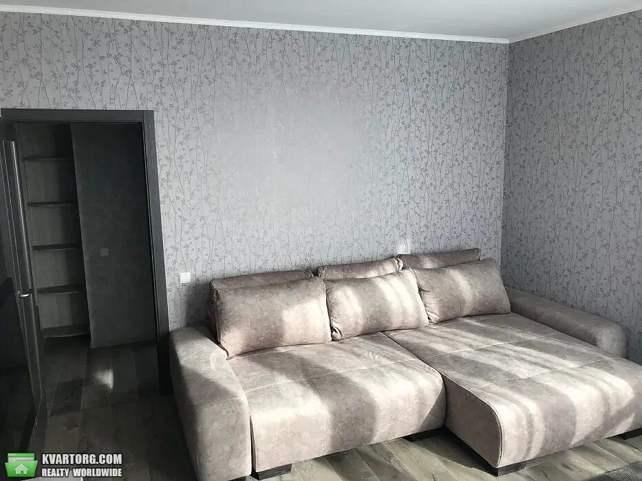 Rent out 2-room apartment. Киев,  Каховская — photo 8