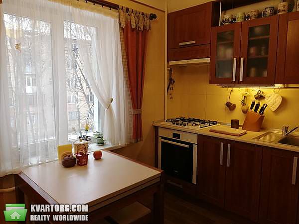 Sell 3-room apartment. Киев,  Дорогожицкая — photo 1