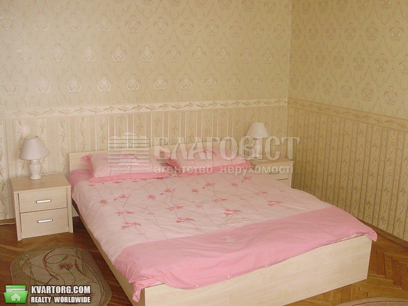 Rent out 2-room apartment. Киев,  Шелковичная — photo 3