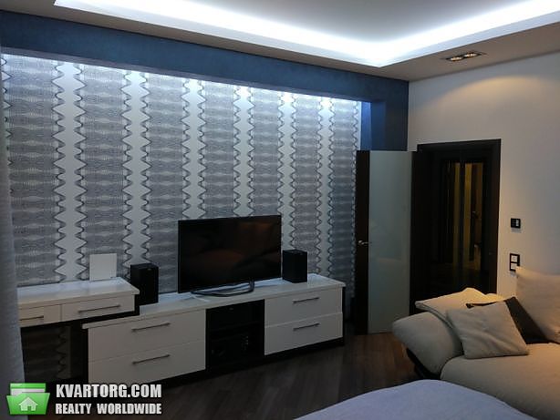 Rent out 1-room apartment. Киев,  Руданского — photo 1