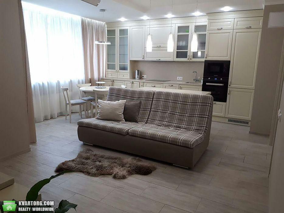 Rent out 3-room apartment. Киев,  Богатырская — photo 2
