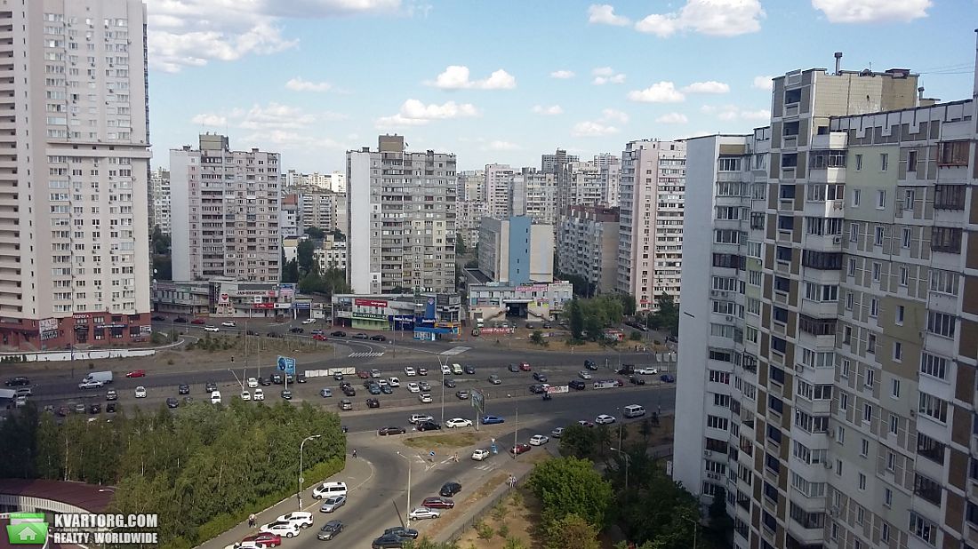Sell 3-room apartment. Киев,  Михаила Гришко — photo 8