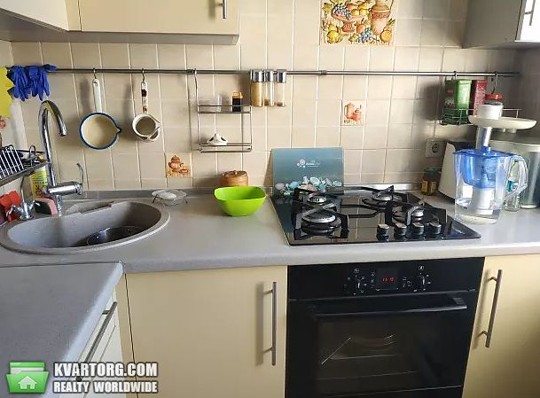 Sell 2-room apartment. Киев,  Симферопольская — photo 3