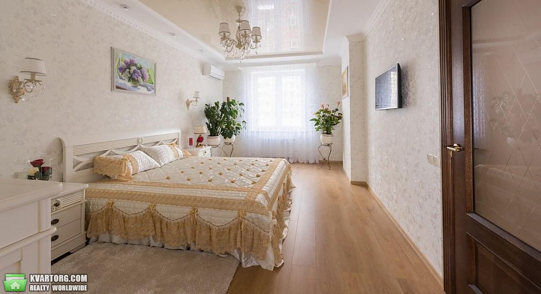 Rent out 2-room apartment. Киев,  Полтавская — photo 4