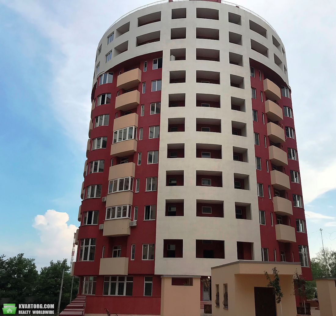 Sell 3-room apartment. Киев,  Эрнста — photo 1