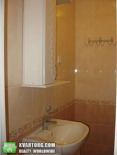 Rent out 1-room apartment. Киев,  Волгоградская — photo 4