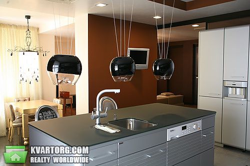 Sell 3-room apartment. Киев,  Старонаводницкая — photo 3