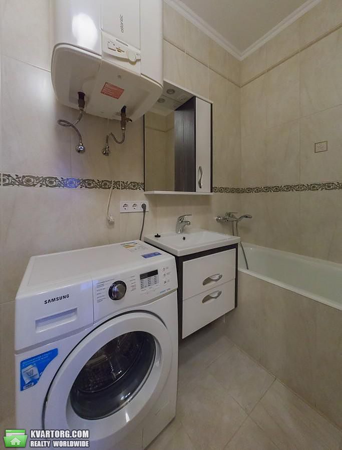 Rent out 2-room apartment. Киев,  Барбюса — photo 9