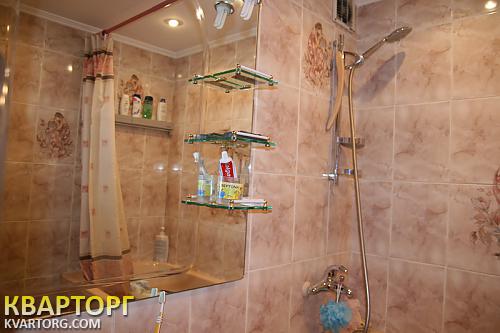 Sell 4-room apartment. Киев,  Ревуцкого — photo 4