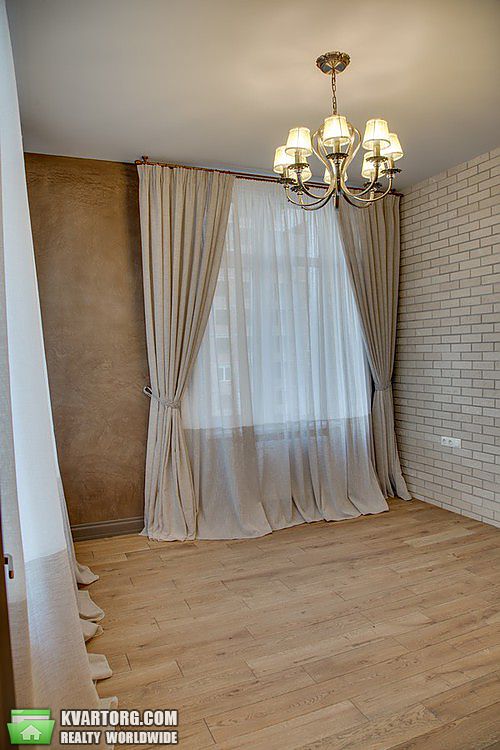Rent out 3-room apartment. Киев,  Драгомирова — photo 8